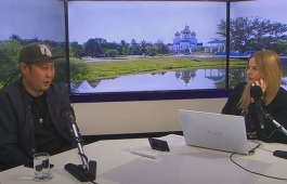 В прямых эфирах РТС и «Абакан 24» режиссер Сергей Потапов рассказал о работе над современной версией спектакля «Абахай Пахта»