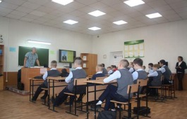 В Абаканском специальном учебно-воспитательном учреждении закрытого типа пройдет творческая встреча учащихся с детским писателем Юрием Черчинским, посвященная празднованию Дню России