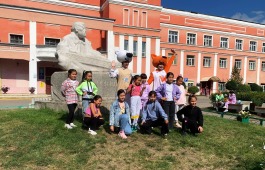 В Хакасии в День солидарности в борьбе с терроризмом  дети приняли участие в акции «Мир для друзей»