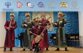 Гости «Ӱртӱн тойы» из Республики Алтай - народный вокально-инструментальный ансамбль «Эре-Чуй»