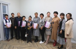 В Хакасии появились экземпляры Художественной публицистики серии Современная литература народов России