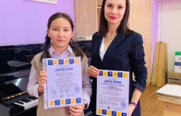 Воспитанница Хакасской республиканской национальной школы искусств стала лучшей на конкурсе музыкально-теоретических дисциплин