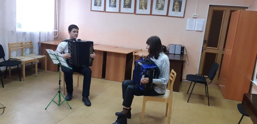 Ведущие преподаватели Республики Хакасия провели мастер-классы для учащихся и преподавателей  детских музыкальных школ Ширинского района