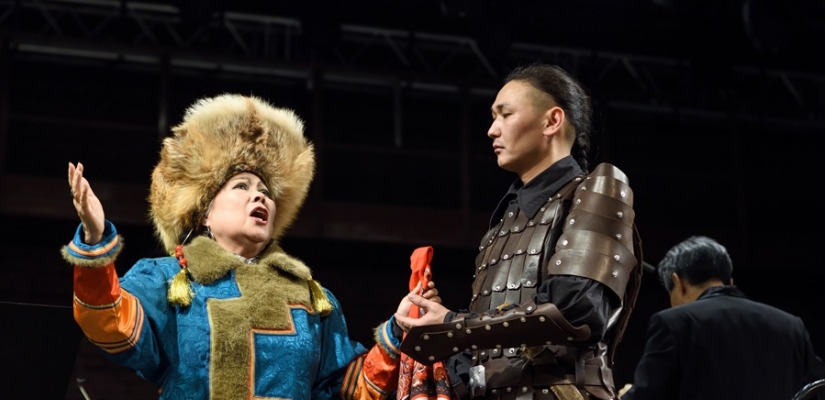 В Хакасской филармонии идут последние репетиции перед премьерой оперы «Алтын Чӱс»