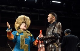 В Хакасской филармонии идут последние репетиции перед премьерой оперы «Алтын Чӱс»