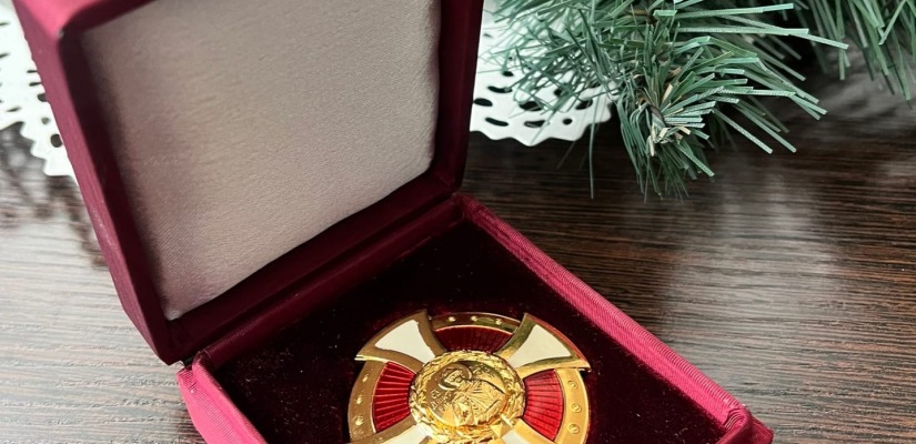 В фонды Национального музея передана редкая награда Русской Православной Церкви
