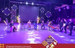 Ансамбль песни и танца «Жарки» участвует во II этапе Всероссийского конкурса любительских творческих коллективов в Бурятии