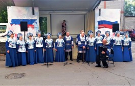 Клуб инвалидов по зрению приглашает на дворовой концерт ко Дню России