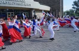 В Хакасии отметили День флага России
