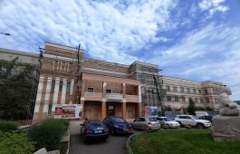 Полным ходом идет реставрация исторического здания Национального центра имени Кадышева