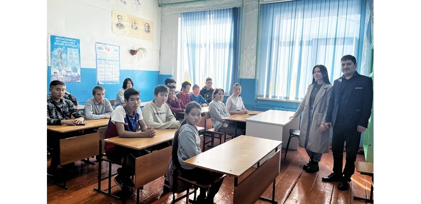 Стартовал проект «Театр в школу» для учащихся населенных пунктов Хакасии