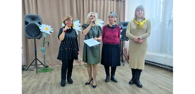 В Клубе инвалидов по зрению поздравили женщин с праздником «День матери»