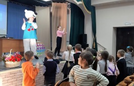 Выездной семинар-практикум по работе с детьми прошел для клубных работников Алтайского района