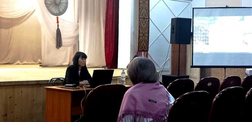 В Хакасии состоялся семинар-практикум для руководителей любительских театральных коллективов клубных учреждений
