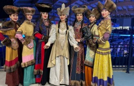 Народный театр моды «Алтыр» представил Хакасию  на Всесибирском форуме национального единства в Кузбассе