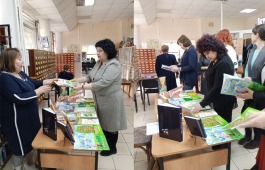 Выставка художественной литературы в рамках творческой лаборатории «Библиотека и семья: грани взаимодействия»