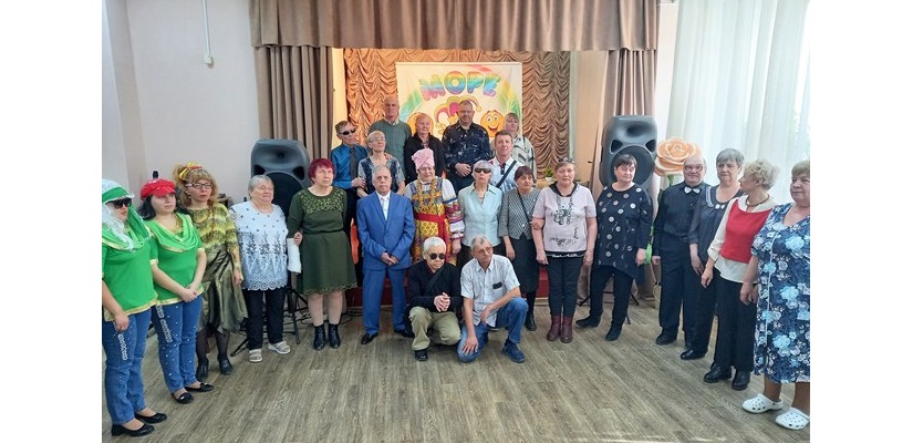 В День смеха в Клубе инвалидов по зрению прошел конкурс юмора