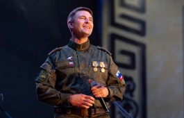 Заслуженный артист ЛНР Сергей Чуйков выступит в Хакасии с концертом «Страна героев»