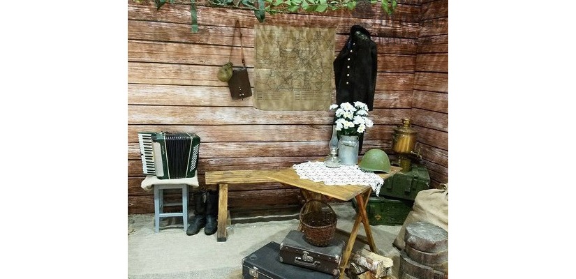 Выставка художников Хакасии «Великая Победа» в юрте театра «Читiген»