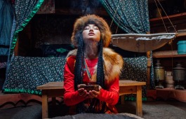 Фотовыставка Элины Кичеевой открылась в Клубе инвалидов по зрению