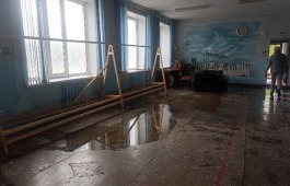 Помещения дома культуры в селе Зеленое Усть-Абаканского района затопило в ходе капремонта: в ситуации разбирались сотрудники Минкультуры Хакасии