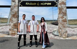 Хакасский ансамбль песни и танца «Жарки» выступил  на Евразийском фестивале колыбельной культуры в Тыве