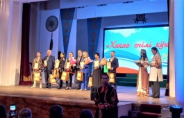 В День хакасского языка Глава Хакасии вручил благодарности работникам Национального центра имени С.П. Кадышева