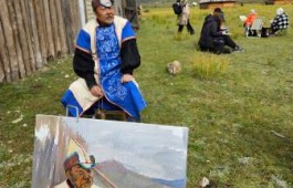 Открытие выставки работ участников проекта «Творческая лаборатория «Ыраххы аалда»
