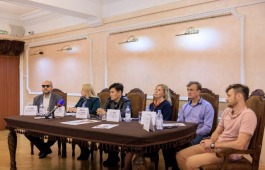 В Брянском театре драмы имени А.К. Толстого состоялась пресс-конференция, посвященная открытию «Больших гастролей» Русского академического театра драмы имени М. Ю. Лермонтова