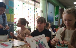 Путешествие в мир традиций подарила  республиканская детская библиотека юным абаканцам