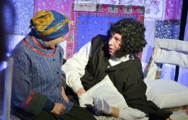 В русском театре Лермонтова состоялась премьера спектакля-променада «Там чудеса...»