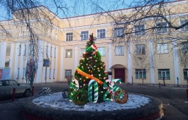 Центр имени Кадышева готовится к Новому году и приглашает на яркие праздничные мероприятия!