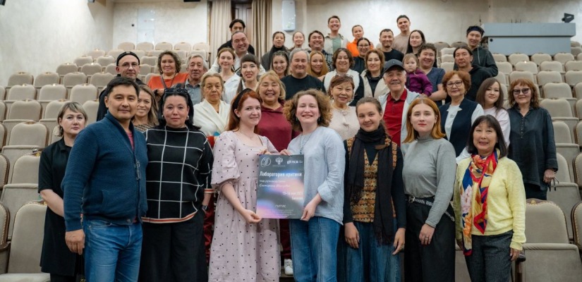 Театральный сезон закрыт: Молодые критики ГИТИСа оценили премьеры Хакасского театра