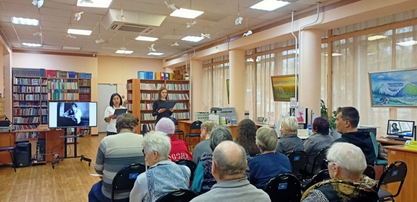 Пронзительные строки Есенина прозвучали в Хакасской библиотеке для слепых