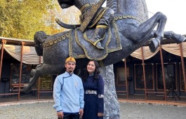 Преподаватель «Хакасской республиканской национальной детской школы искусств» приняла участие в концерте в Горно - Алтайске