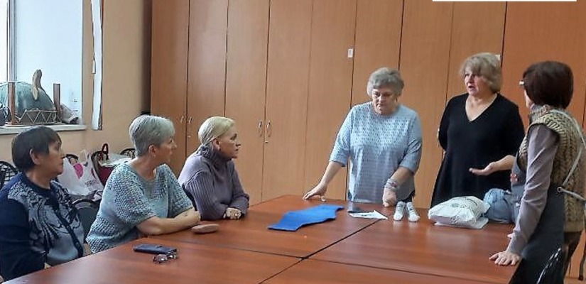 В рамках акции «Теплый подарок защитнику Отечества» в Центре Кадышева прошли мастер-классы по войлоковалянию