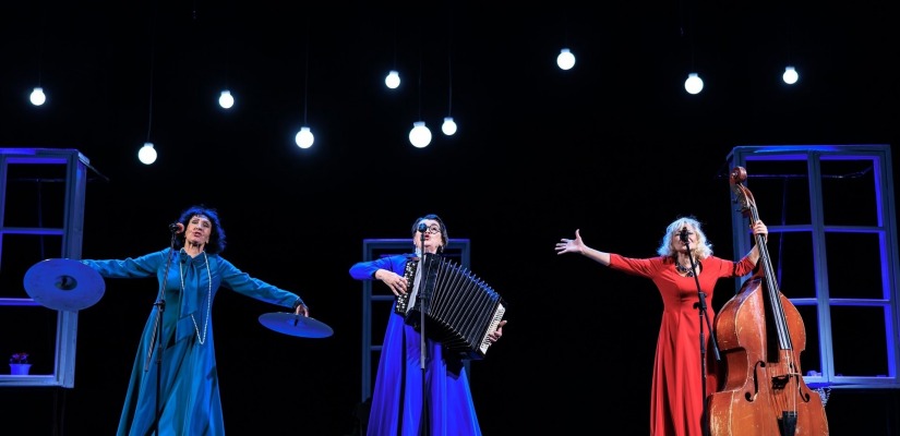 Из мира сказок в мир смеха: театр Лермонтова подарил Курагино двойной праздник