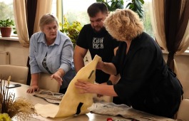 В Хакасии стартует акция «Теплый подарок защитнику Отечества» в рамках проекта «Международная ассамблея мастеров войлоковаляния»