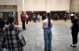 В рамках фестиваля детско-юношеского и семейного кино «Жарки» в Центре Кадышева состоялся мастер-класс по сценической речи