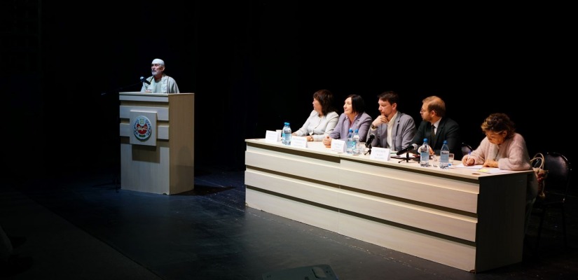 Ведущий артист Театра Топанова Андрей Тюкпиеков избран председателем регионального отделения Союза театральных деятелей РФ