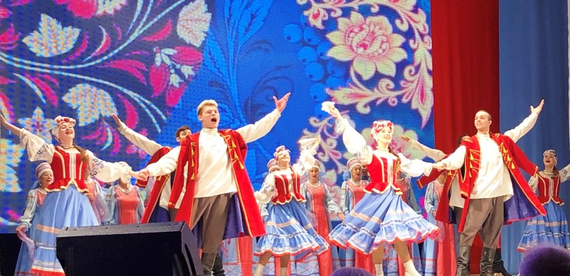 Ансамбль народного танца «Саяночка» приглашает на юбилейный концерт «50 лет в потоке танца»