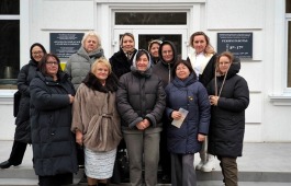 Современные технологии на службе у истории: коллектив Минкультуры Хакасии посетил Краеведческий музей Алтайского района