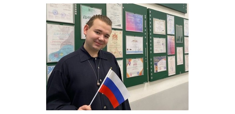 студенты Хакасского колледжа искусств приняли участие в фотоквесте «Символы России»