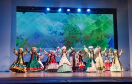 В кругу друзей: Центр Кадышева приглашает на волшебный новогодний концерт для всей семьи