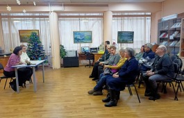 В Хакасской библиотеке для слепых состоялось заключительное заседание кружка громкого чтения