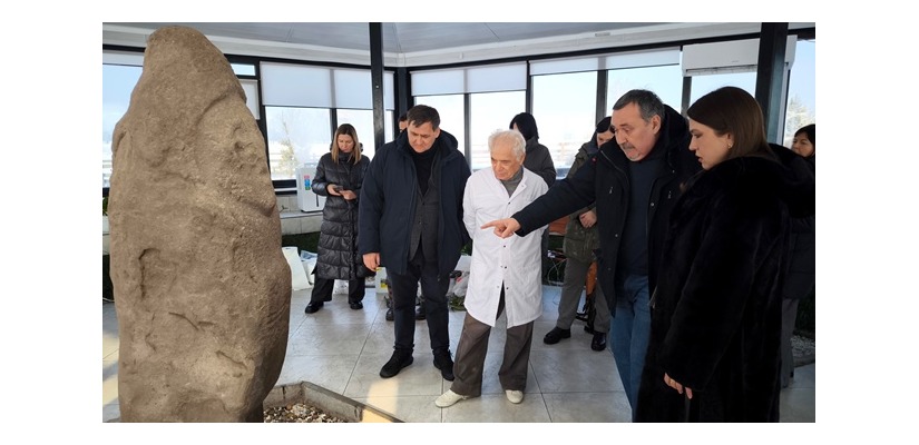 В Аскизском районе обсудили перспективы развития музея-заповедника «Хуртуях тас»