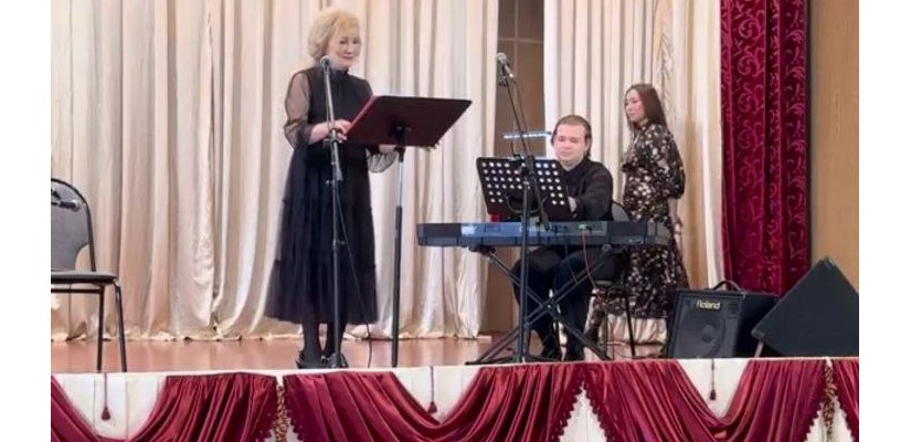 Студенты Хакасского колледжа искусств выступили на благотворительном концерте в Абаканском пансионате ветеранов