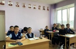 Подвиг Сталинграда жив в сердцах молодых: памятный урок в школе