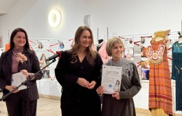 В Национальном музее открылась выставка «Нить времени: Мода Хакасии в лицах»