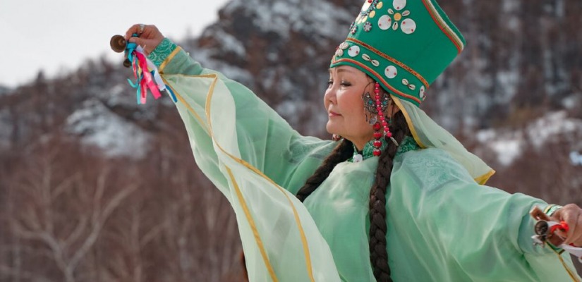 В театре «Читiген» стартует цикл обрядовых программ «Чыл пазы»: артисты ансамбля «Айланыс» научат детей встречать хакасский Новый год